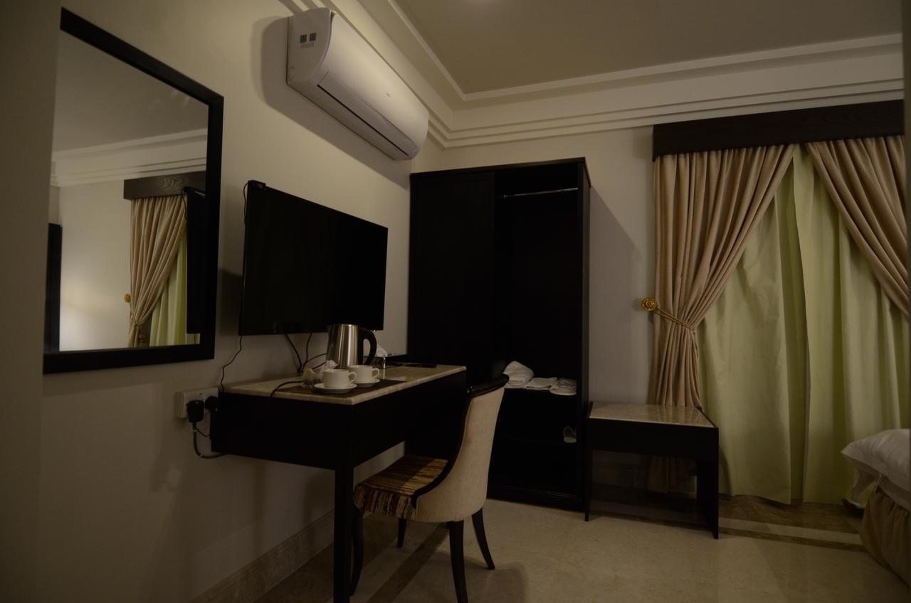 Al Joory Suites Hotel Khafji エクステリア 写真